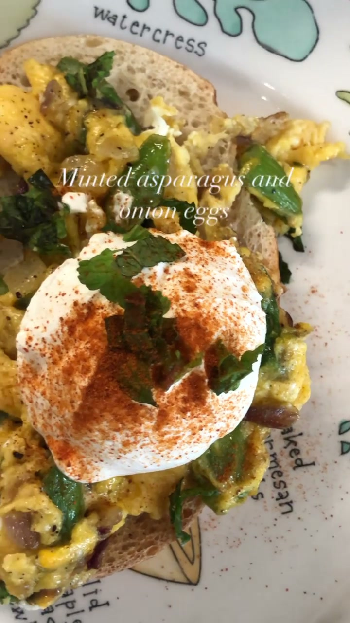minted asparagus and onion eggs