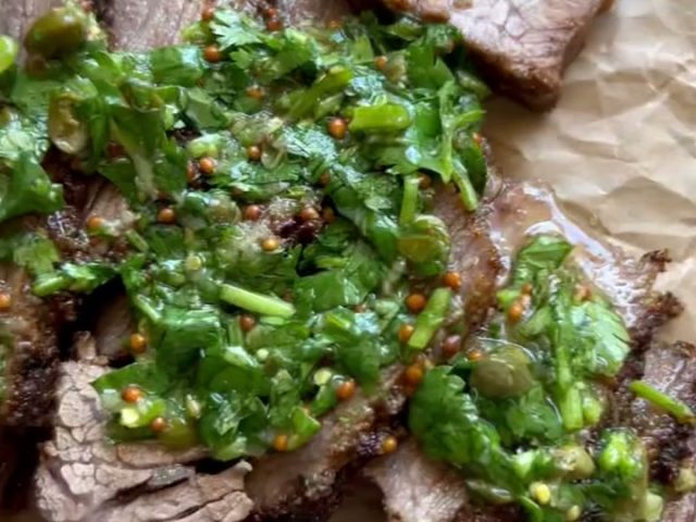 tri-tip roast with chimichurri sauce
