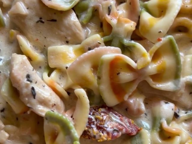 creamy chicken and bow-ties