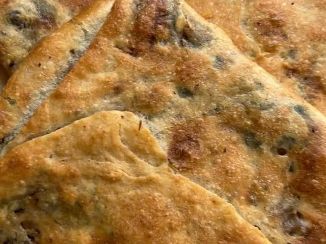 Mutabak Za’atar ~ مطبق زعتر اخضر