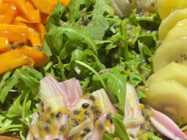 TROPICAL SALAD WITH PASSION FRUIT VINAIGRETTE