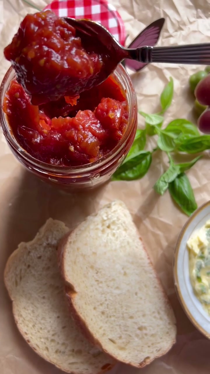 OLD FASHIONED TOMATO JAM