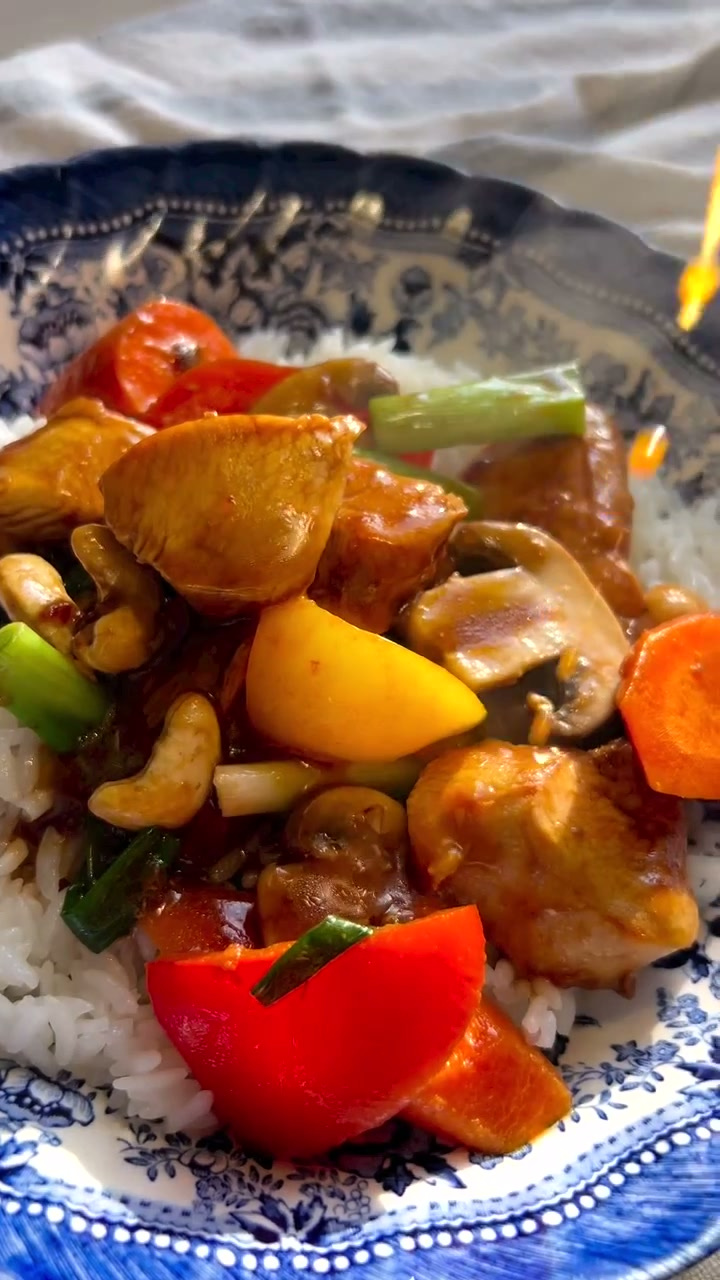 Szechuan chicken with cashews