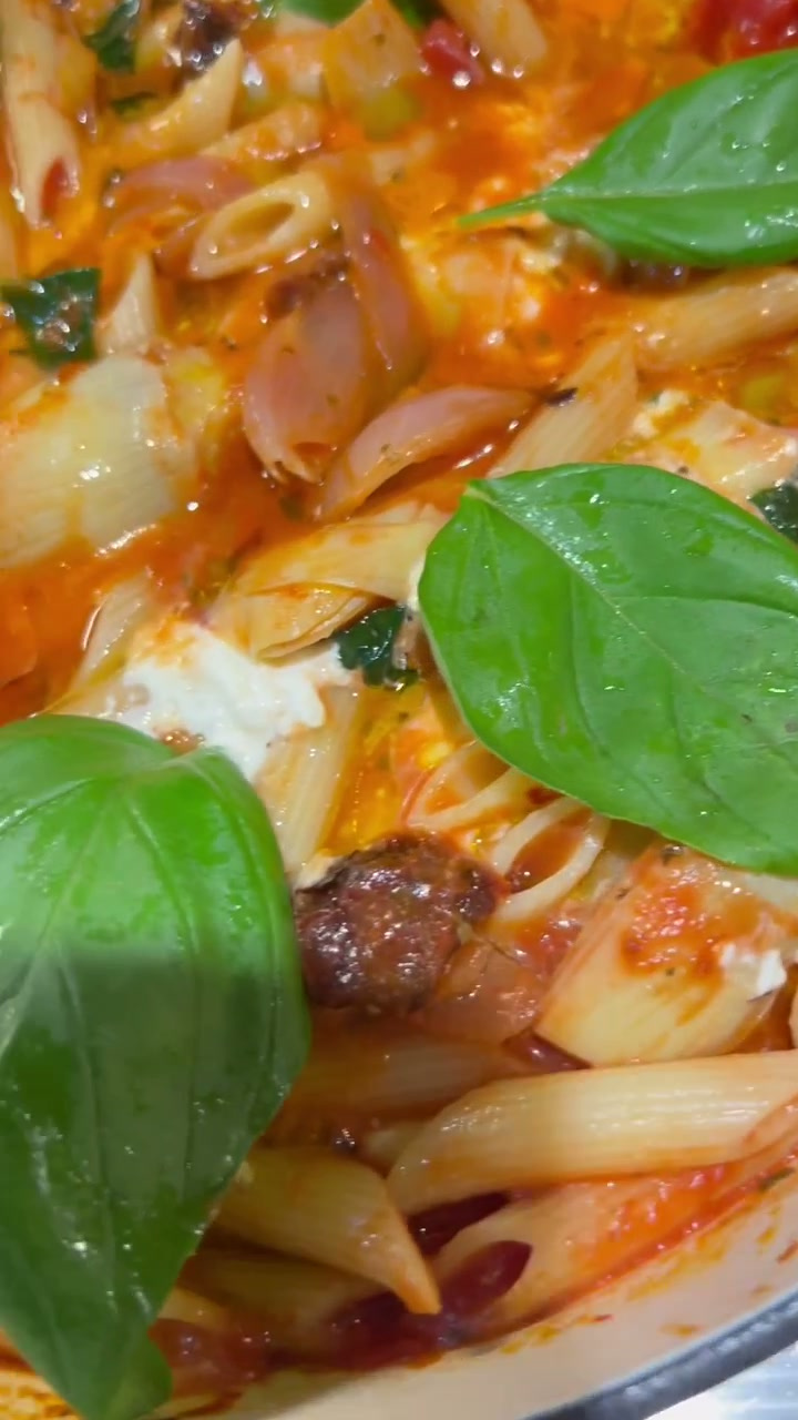 Pantry vegetable marinara pasta