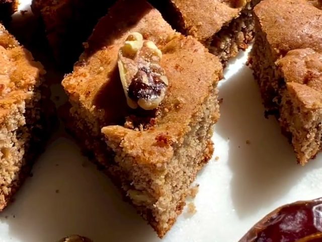Walnut date cookies bars