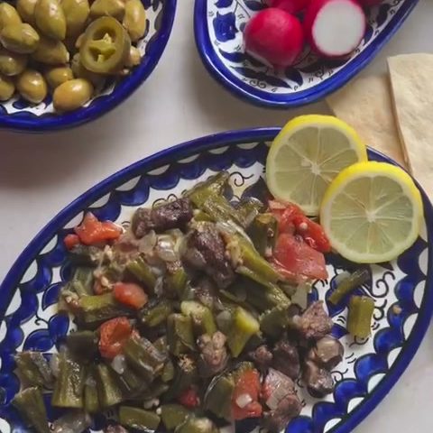 Okra bake / siniyet bamieh