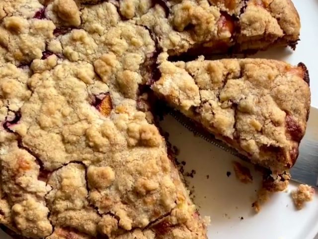 German plum cake