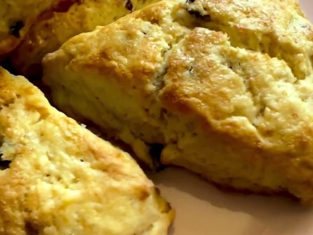 Cream Scones