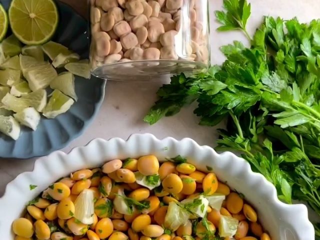 Lupini beans ~ turmus ~ترمس