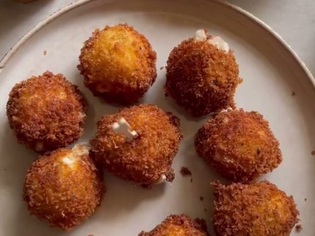 Fried Mozzarella Balls