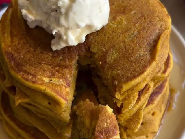 Pumpkin cloud pancakes
