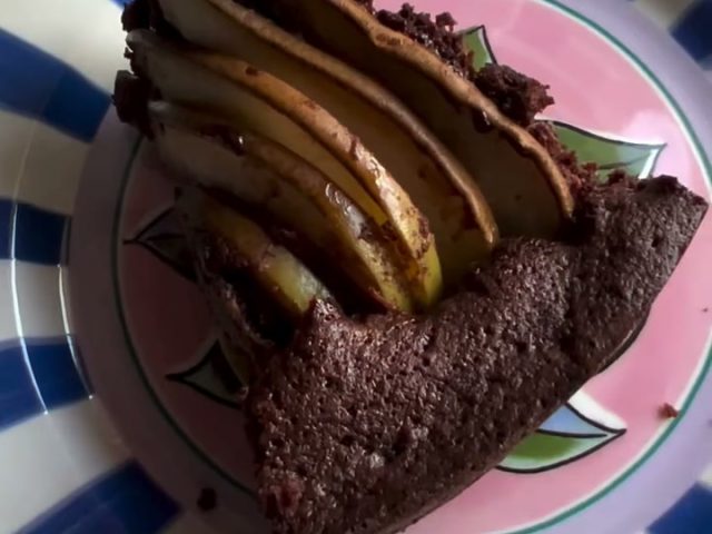Chocolate Pear Cake
