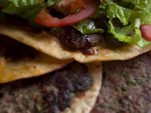 Smashed Arayes kafta