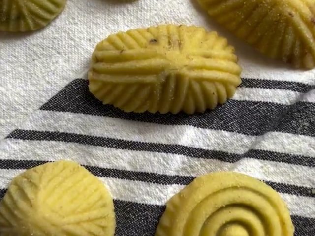 Ma’amoul Al Eid ~ معمول العيد
