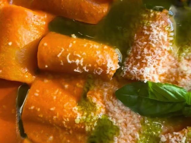 Creamy Tomato Brie Pasta with Basil Oil