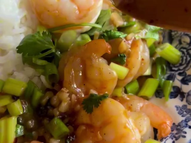 Spicy garlic shrimp