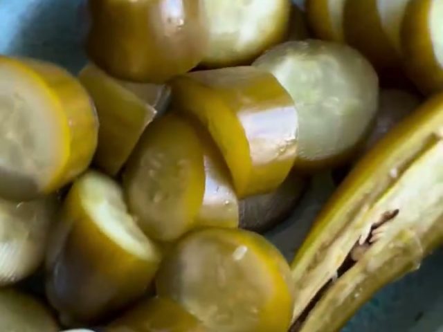 Middle Eastern Home Pickled Cucumber