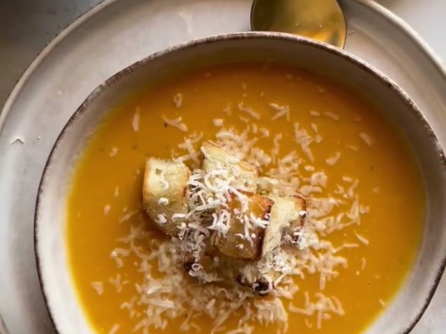 Butternut squash fennel soup
