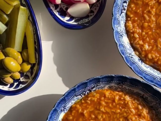 Roz w banadora / رز وبندورة