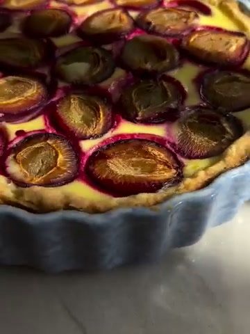 Plum tart