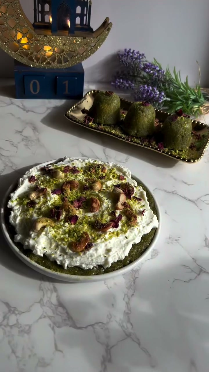 Pistachio Mafrookeh bil Ashta