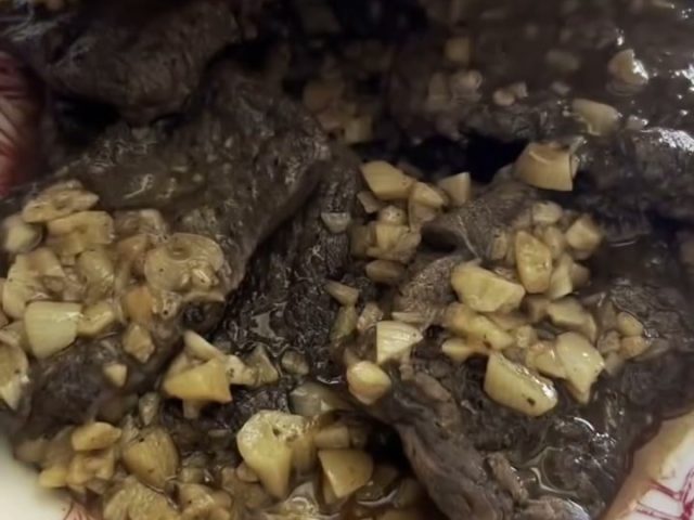Sharhat with Garlic and Lemon