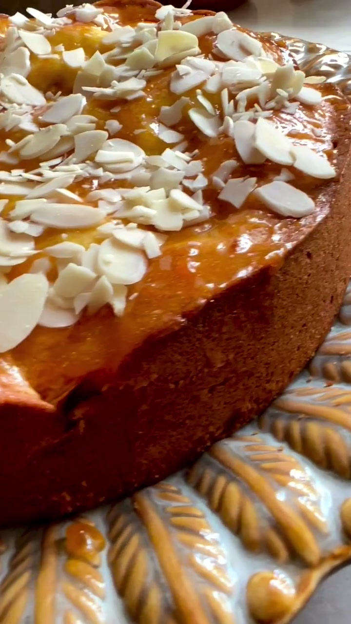 Aprikosenkuchen ~ German Apricot Cake