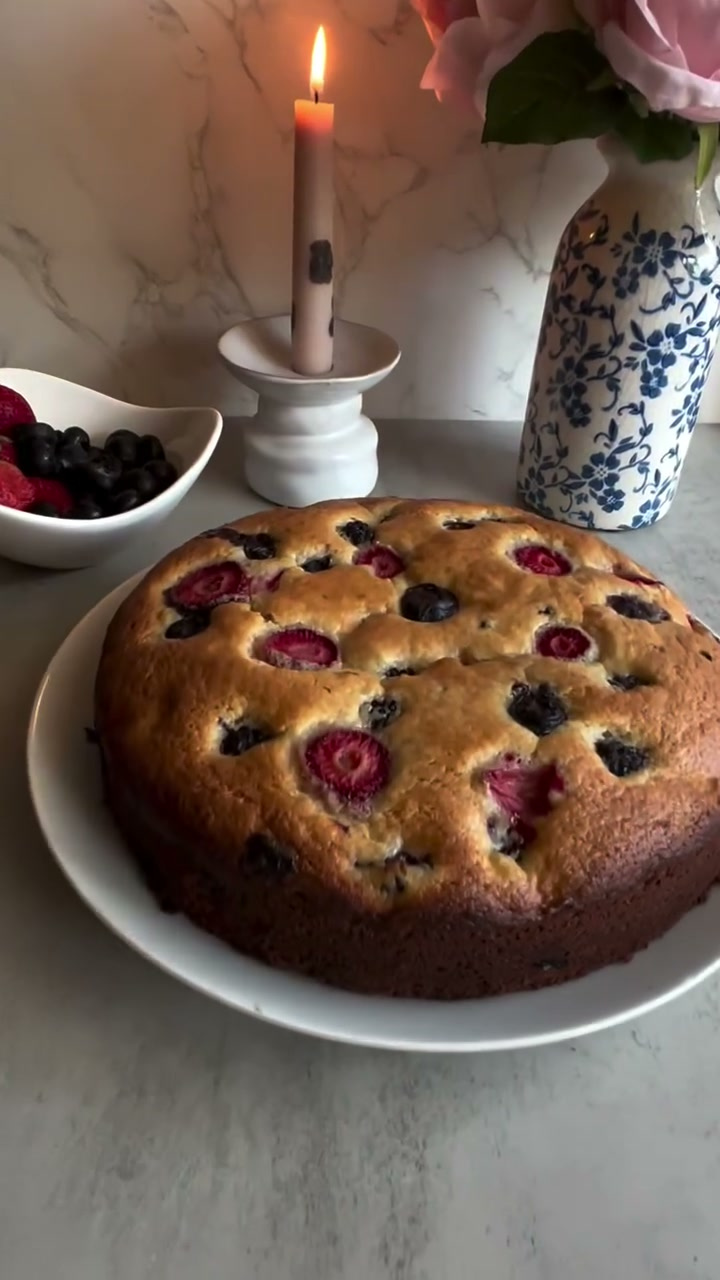 Berry Cake