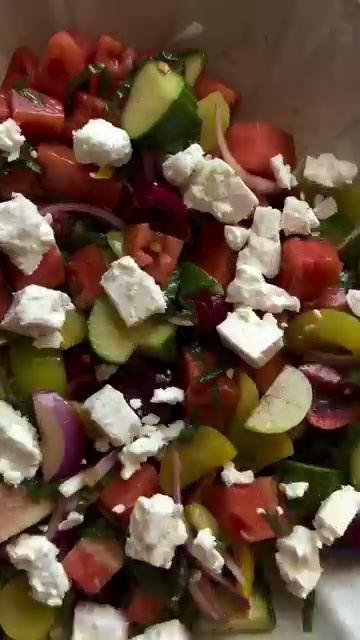 Components of the Most Refreshing Summer Salad