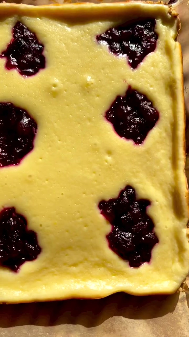 Cranberry Cheesecake Bars