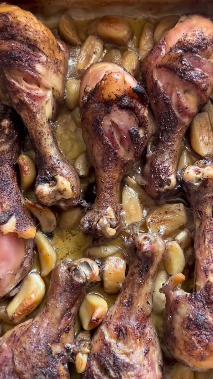 Extra Garlicky Roasted Chicken/ صينية دجاج بالتوم