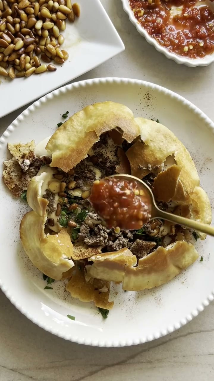 Fattet Hummus in a Pita Shell