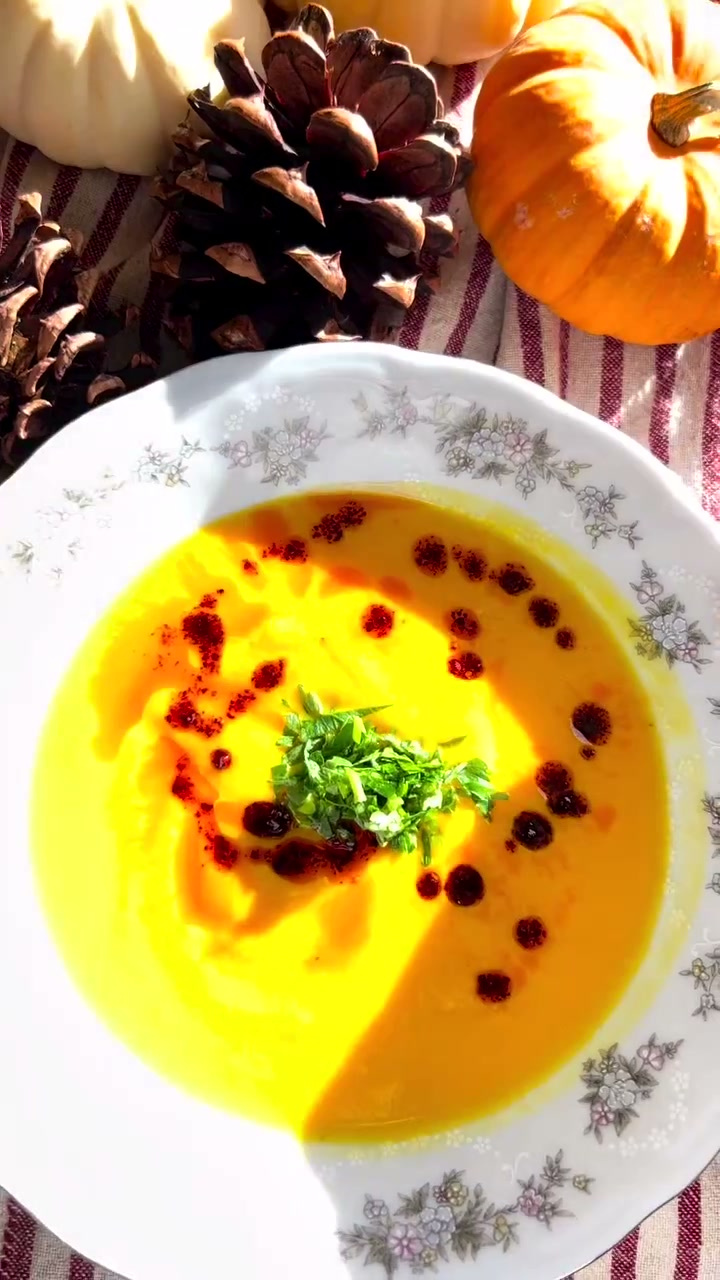 Pumpkin Carrot Ginger Soup