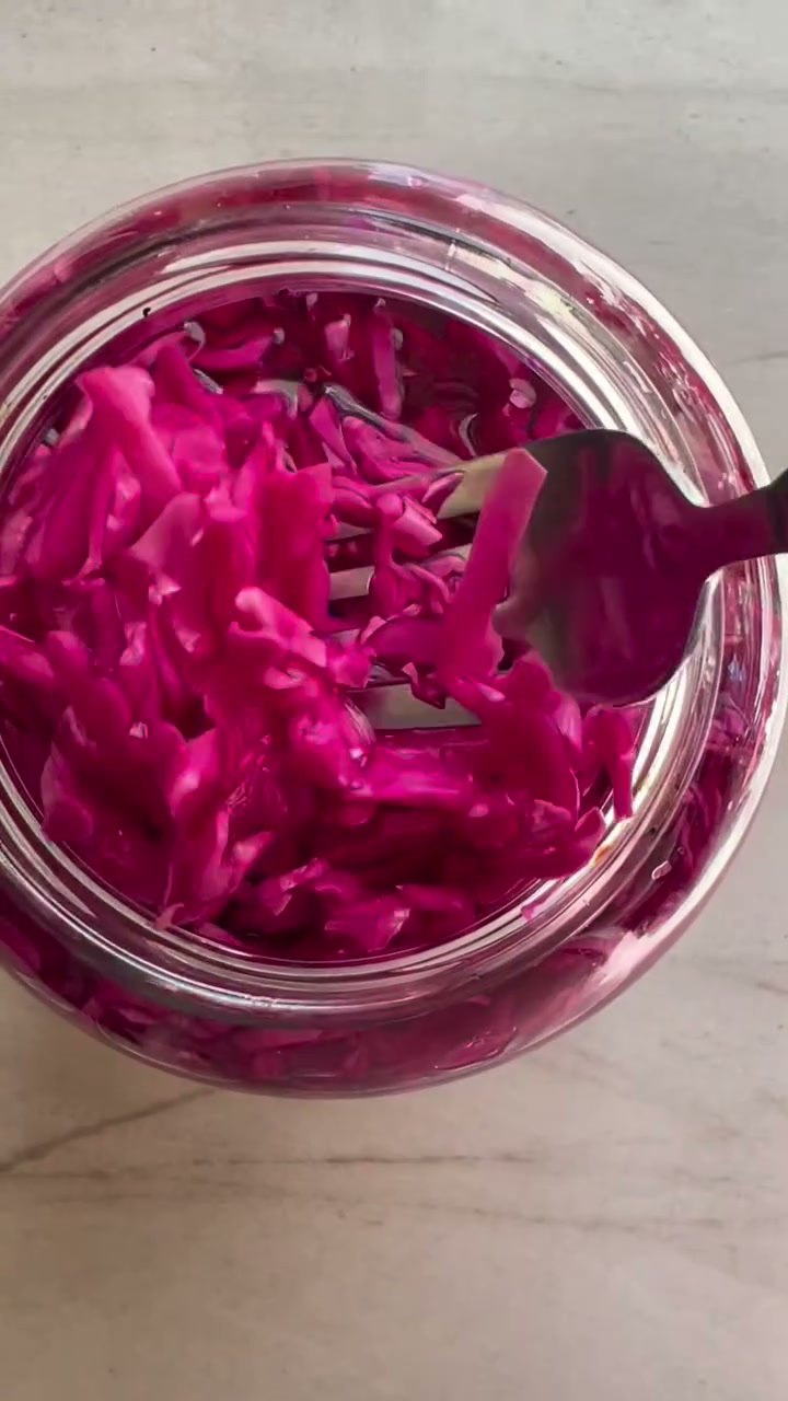 Quick Pickled Red Cabbage