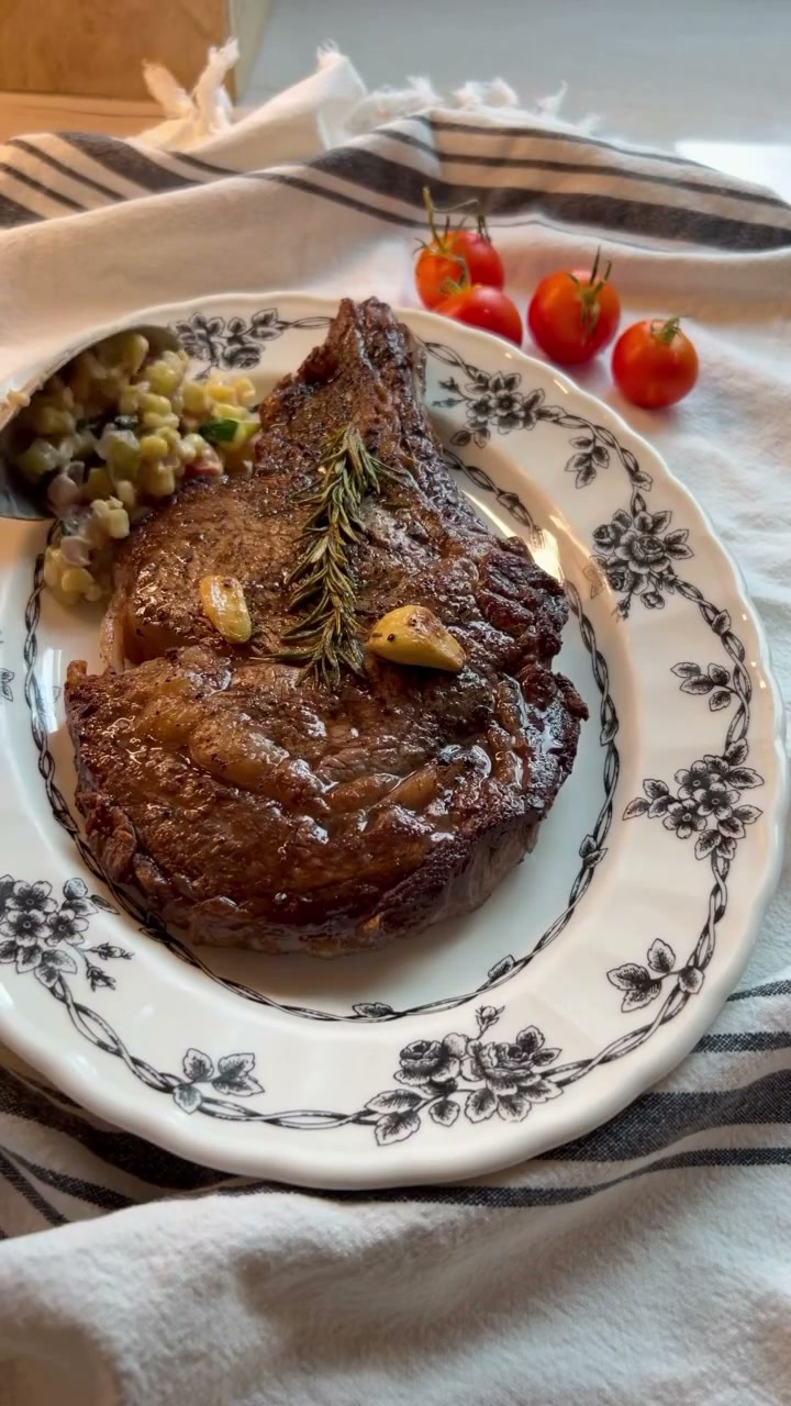 Ribeye Steak with Creamy Succotash