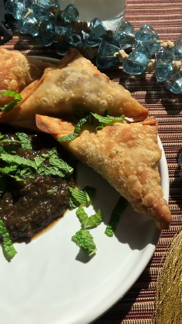 Sambosak Mint Tamarind Sauce