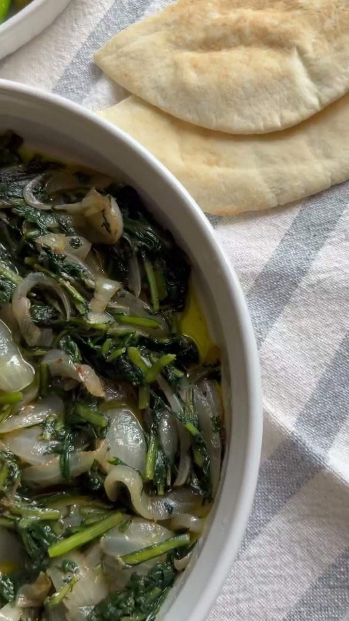 Sautéed Dandelion ~ هندبة