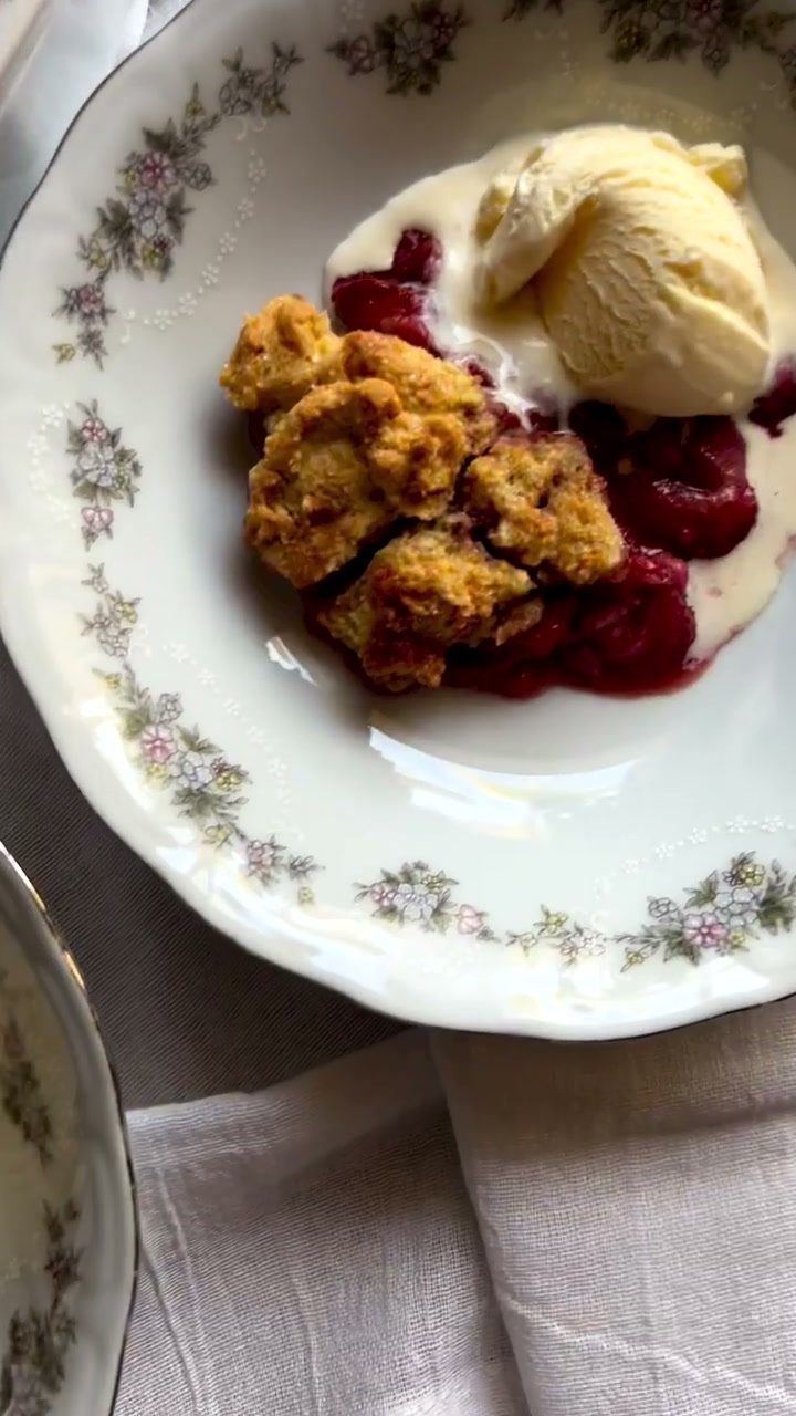 Strawberry Cobbler
